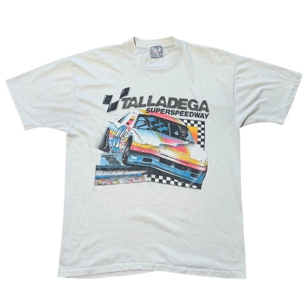 Vintage 80s Talladega Super Speedway USA Racing Sports Auto Car Graphic T-Shirt